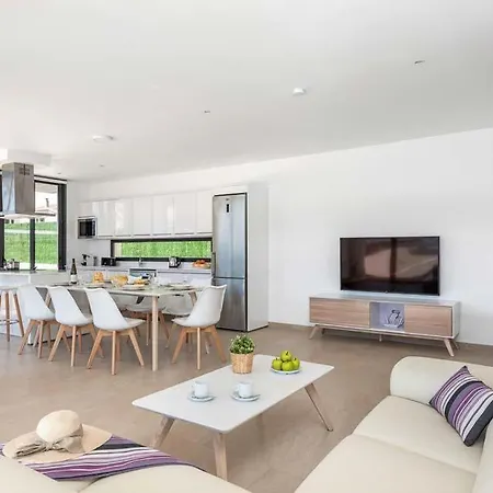 Cala'n Blanes Sleeps 8 With Air Con And Wifi * קאלה אן בלאנס
